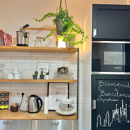 Apartment Charming In The Heart Of Barcelona